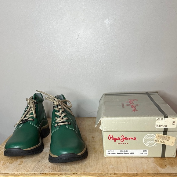 Pepe Jeans Shoes - Pepe Jeans London Forest Green Leather Ankle Boots size 8.5